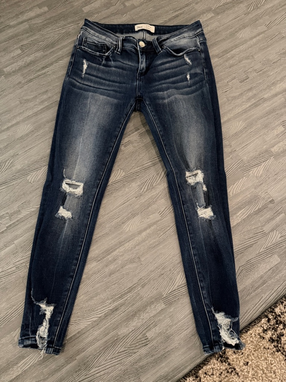 Buckle Women's Dark Indigo Distressed Skinny Jeans